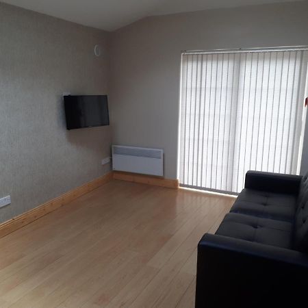 One Double Bedroom Flat Dublino Esterno foto
